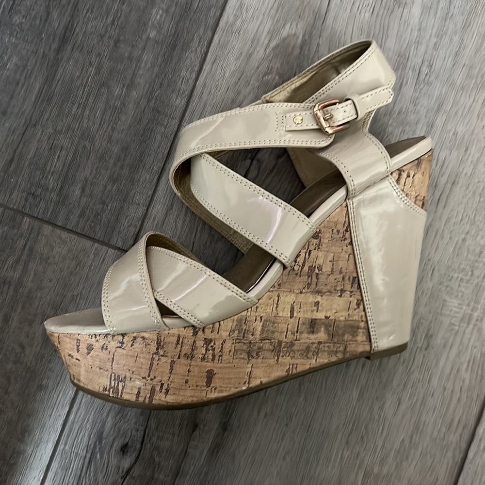 Platform Sandals - Picture 2 of 2